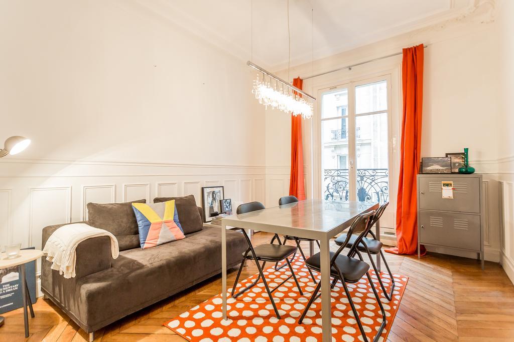 Cosy Champs-Elysees Ternes Flat For 4 Hotel Paris Room photo